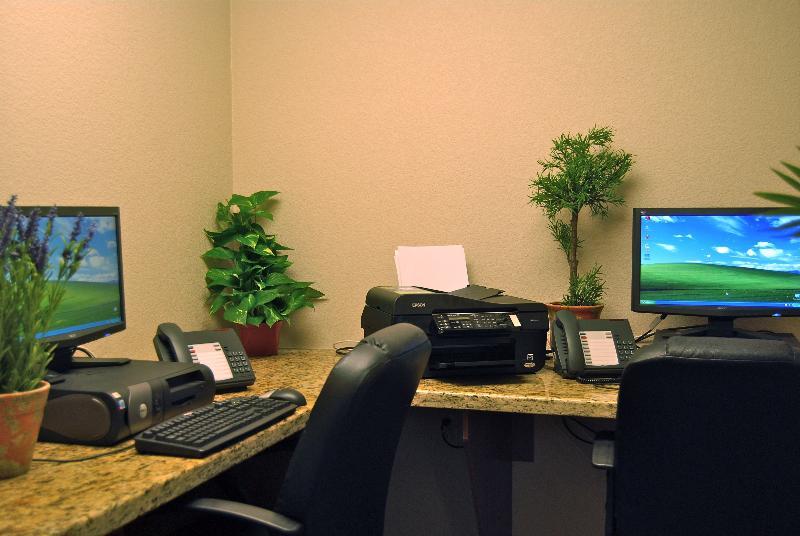Candlewood Suites Turlock By Ihg Kültér fotó