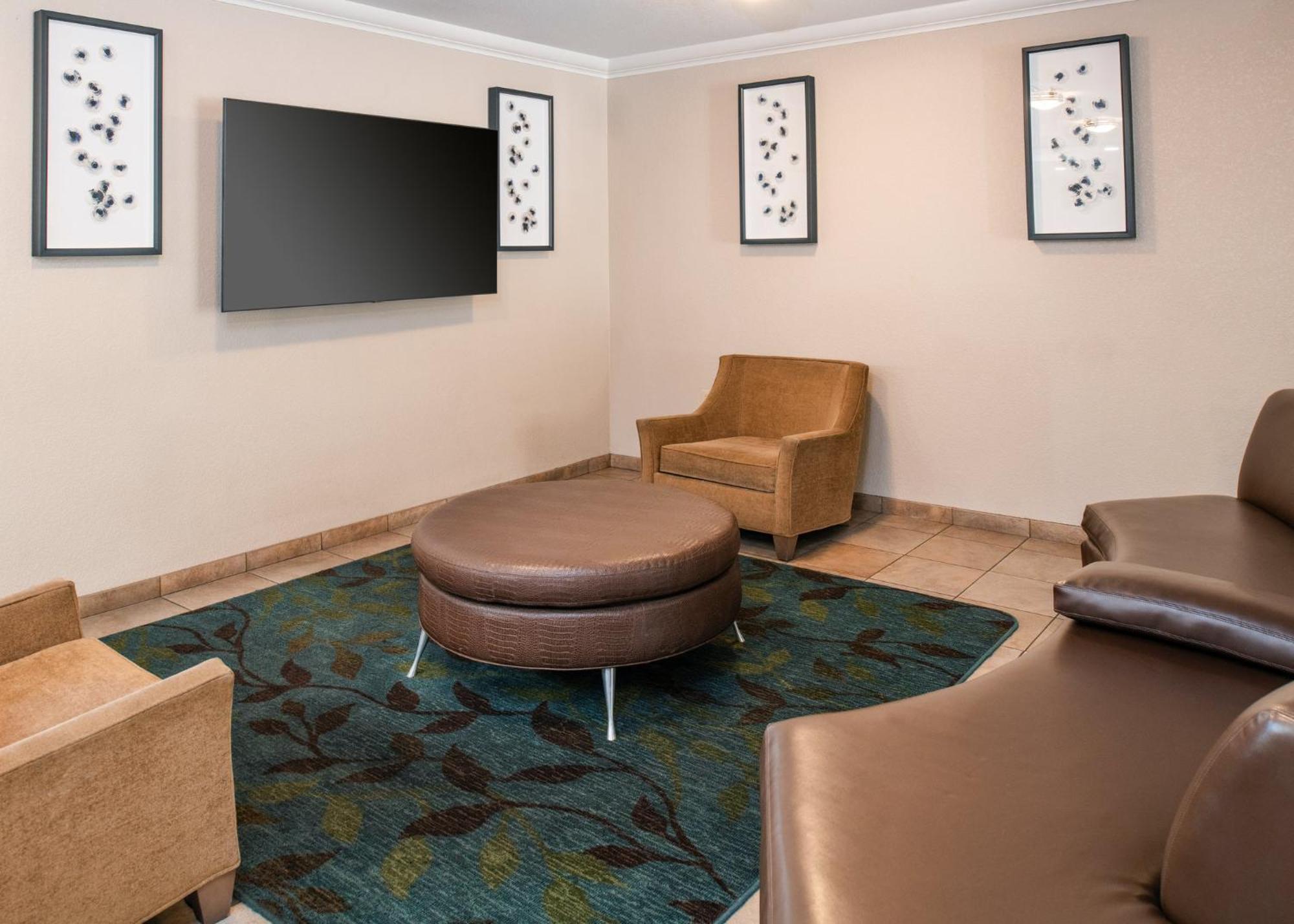 Candlewood Suites Turlock By Ihg Kültér fotó