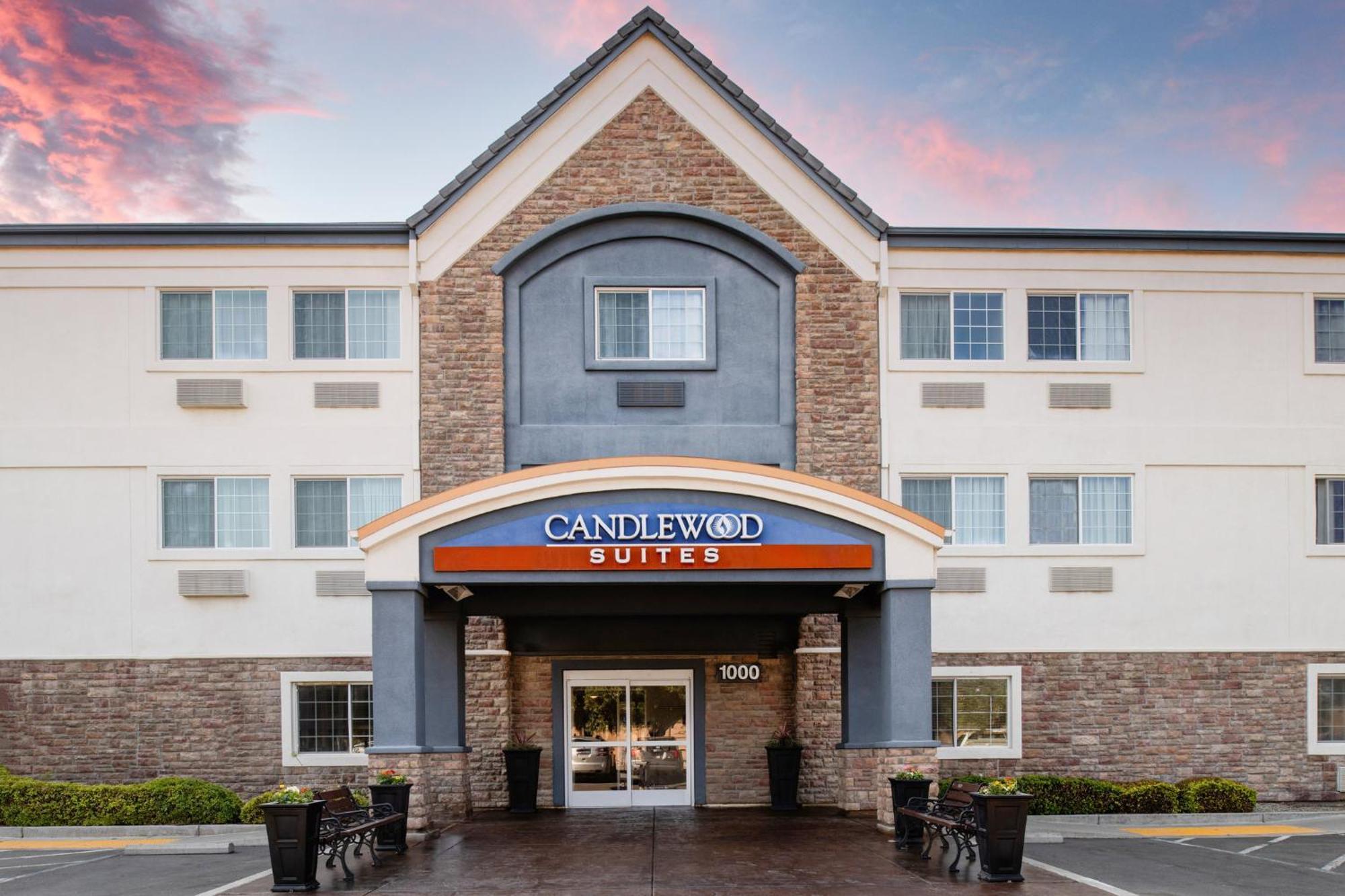 Candlewood Suites Turlock By Ihg Kültér fotó