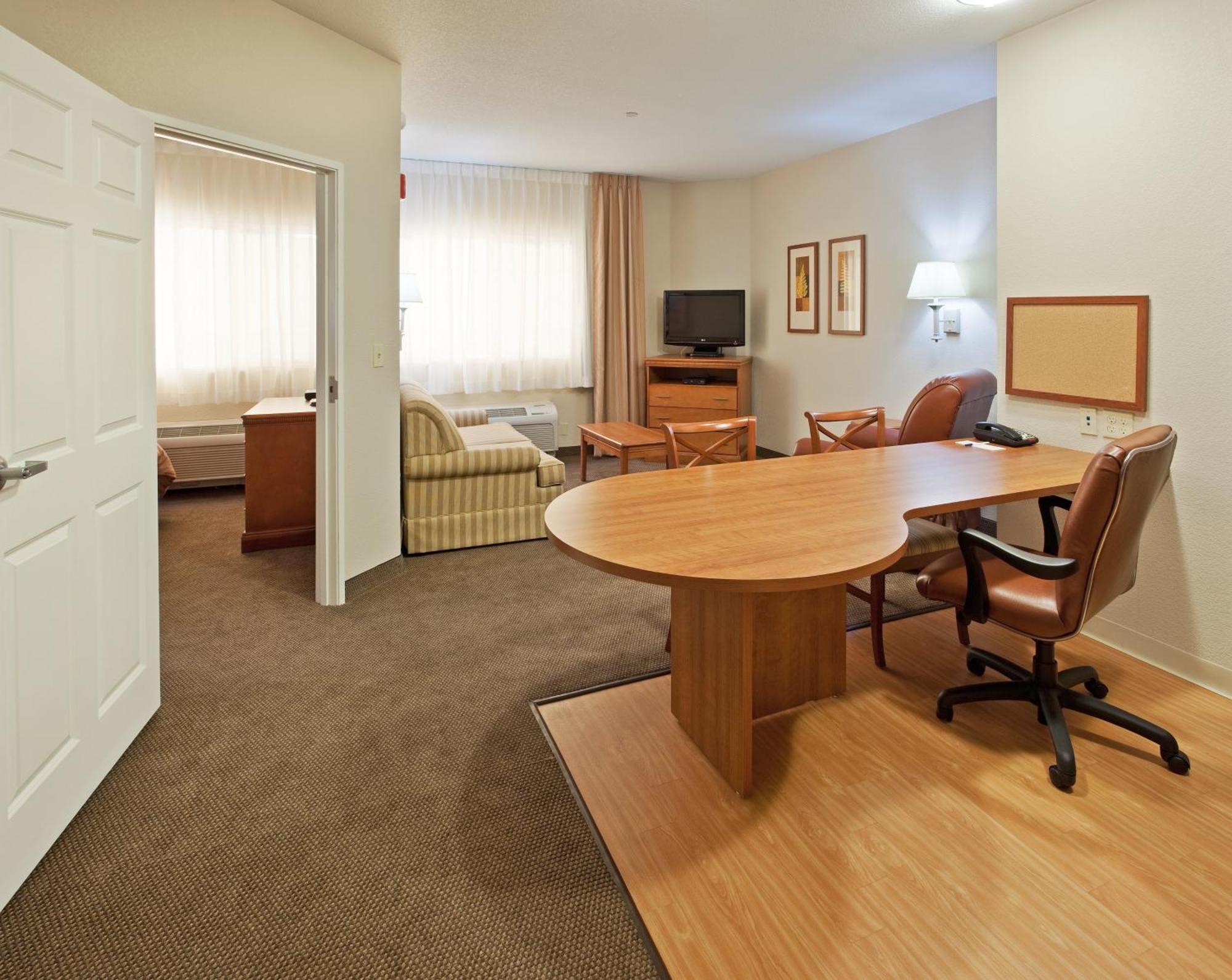 Candlewood Suites Turlock By Ihg Kültér fotó